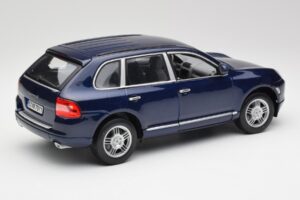 Porsche Cayenne S 9PA Dark Sea Sininen Metallic Maisto 1:18 31635 Metalli — kuva 3 / 8