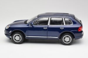 Porsche Cayenne S 9PA Dark Sea Sininen Metallic Maisto 1:18 31635 Metalli — kuva 4 / 8