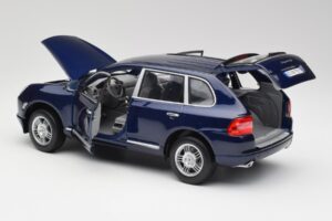 Porsche Cayenne S 9PA Dark Sea Sininen Metallic Maisto 1:18 31635 Metalli — kuva 5 / 8