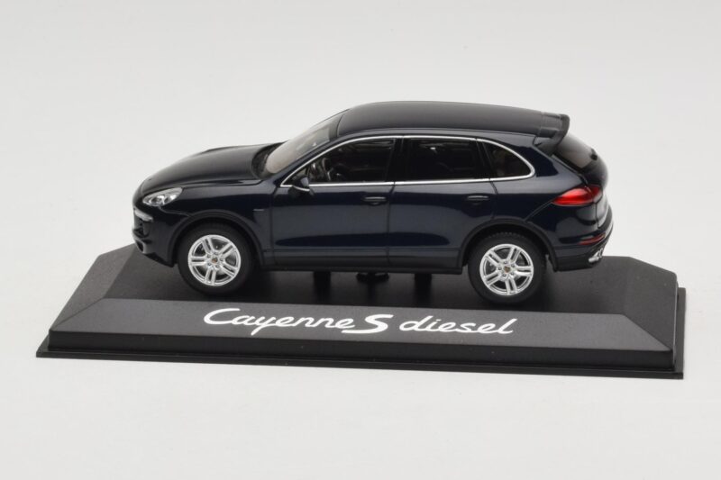 Porsche Cayenne 958 S Diesel Blue Metallic Minichamps 1:43 WAP0200080E Metalli