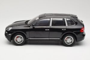 Porsche Cayenne Turbo 957 Musta Norev 1:18 WAP02112317 Metalli — kuva 4 / 8