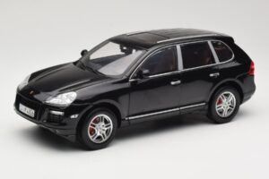 Porsche Cayenne Turbo 957 Musta Norev 1:18 WAP02112317 Metalli