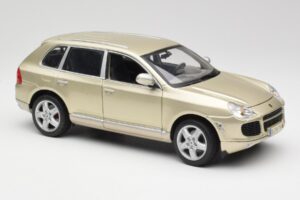 Porsche Cayenne Turbo 955 Beige Maisto 1:18 WAP02100113 Metalli — kuva 6 / 8