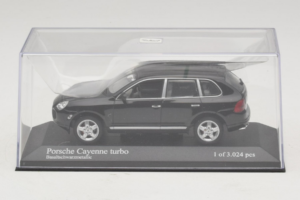 Porsche Cayenne 955 Turbo Black Metallic Minichamps 1:43 400061080 Metalli — kuva 4 / 5