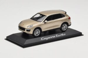 Porsche Cayenne 958 Turbo Kulta Minichamps 1:43 WAP0200050E Metalli — kuva 2 / 4