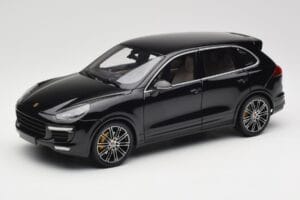 Porsche Cayenne Turbo S 958 Black Metallic Minichamps 1:18 110064000 Metalli