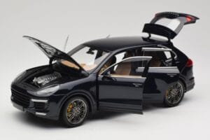 Porsche Cayenne Turbo S 958 Blue Metallic Minichamps 1:18 110064001 Metalli — kuva 2 / 8