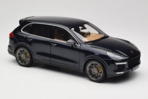 Porsche Cayenne Turbo S 958 Blue Metallic Minichamps 1:18 110064001 Metalli — kuva 6 / 8