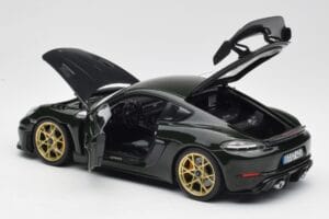 Porsche Cayman GT4 RS 982 Weissach Package Brewster Green Norev 1:18 187250 Metalli — kuva 5 / 8