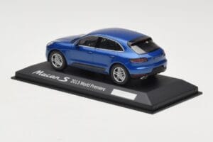 Porsche Macan 95B S Sininen World Premiere Minichamps 1:43 WAP0201550E Metalli — kuva 3 / 4
