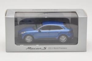 Porsche Macan 95B S Sininen World Premiere Minichamps 1:43 WAP0201550E Metalli — kuva 4 / 4