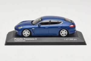 Porsche Panamera 970 4S Blue Metallic Minichamps 1:43 WAP0200419 Metalli