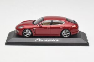 Porsche Panamera 970 Punainen Minichamps 1:43 WAP02000119 Metalli