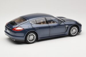 Porsche Panamera 970 S Sininen Minichamps 1:18 WAP02100119 Metalli — kuva 3 / 8