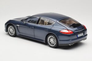 Porsche Panamera 970 S Sininen Minichamps 1:18 WAP02100119 Metalli — kuva 7 / 8