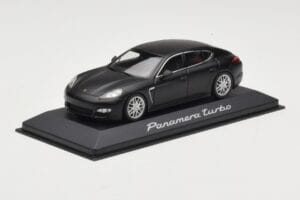 Porsche Panamera 970 Turbo Matt Black Minichamps 1:43 WAP0200270C Metalli — kuva 2 / 4