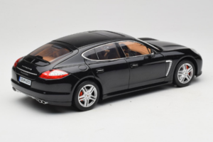 Porsche Panamera 970 Turbo Basalt Black Norev 1:18 WAP02100319 Metalli — kuva 3 / 8