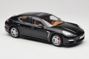 Porsche Panamera 970 Turbo Basalt Black Norev 1:18 WAP02100319 Metalli — kuva 6 / 8