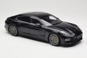Porsche Panamera 971 Turbo S Sininen Metallic Minichamps 1:18 113061075 Metalli — kuva 6 / 8