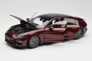 Porsche Panamera 971 Turbo S Punainen Metallic Minichamps 1:18 113061077 Metalli — kuva 2 / 8