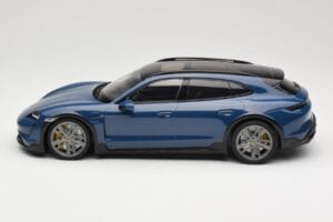 Porsche Taycan J1 Turbo S Cross Turismo Sininen Minichamps 1:18 155069301 Metalli — kuva 3 / 6