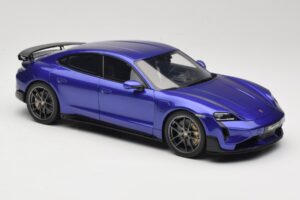 Porsche Taycan J1 Turbo GT Purple Sky Metallic GT Spirit 1:18 GT520 Hartsi — kuva 4 / 6