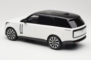 Land Rover Range Rover L460 P530 Autobiography Fuji White GT Spirit 1:18 GT533 Hartsi — kuva 5 / 6