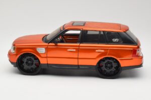 Range Rover Sport L320 Oranssi Maisto 1:18 31081 Metalli — kuva 4 / 8
