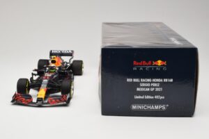 Red Bull Racing Honda RB16B #11 S. Perez Mexican GP 2021 Minichamps 1:18 110211911 Metalli — kuva 6 / 6