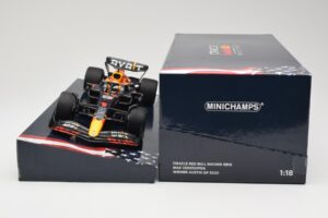 Red Bull Racing RB18 #1 M. Verstappen Winner Austin GP 2022 Minichamps 1:18 113222901 Metalli — kuva 6 / 6