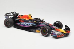 Red Bull Racing RB19 #11 S. Perez 2nd Place Miami GP 2023 Minichamps 1:18 110230511 Metalli — kuva 4 / 6