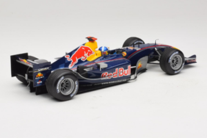 Red Bull RB1 Cosworth #14 D. Coulthard Red Bull Racing Showcar 2005 Minichamps 1:18 100050014 Metalli — kuva 2 / 6