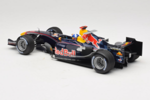 Red Bull RB1 Cosworth #14 D. Coulthard Red Bull Racing Showcar 2005 Minichamps 1:18 100050084 Metalli — kuva 5 / 7