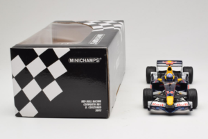 Red Bull RB1 Cosworth #14 D. Coulthard Red Bull Racing Showcar 2005 Minichamps 1:18 100050084 Metalli — kuva 7 / 7