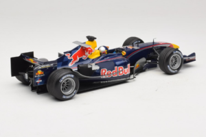 Red Bull RB1 Cosworth #15 C. Klien Red Bull Racing Showcar 2005 Minichamps 1:18 100050085 Metalli — kuva 2 / 7