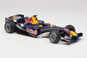 Red Bull RB1 Cosworth #15 C. Klien Red Bull Racing Showcar 2005 Minichamps 1:18 100050085 Metalli — kuva 4 / 7