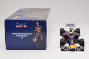 Red Bull RB10 Renault #3 D. Ricciardo Infiniti Red Bull Racing Showcar 2014 Minichamps 1:18 110140003 Metalli — kuva 6 / 6