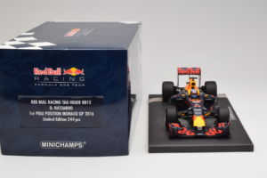 Red Bull RB12 Tag Heuer #3 D. Ricciardo Red Bull Racing 1st Pole Monaco Grand Prix 2016 Minichamps 1:18 117160103 Hartsi — kuva 6 / 7