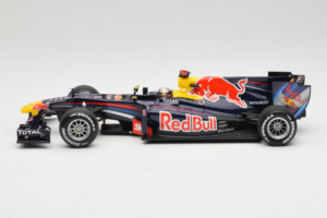 Red Bull RB6 Renault #5 S. Vettel Red Bull Racing Brazilian Grand Prix Winner 2010 Minichamps 1:18 110100205 Metalli — kuva 3 / 7