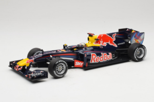 Red Bull RB6 Renault #5 S. Vettel Red Bull Racing Brazilian Grand Prix Winner 2010 Minichamps 1:18 110100205 Metalli