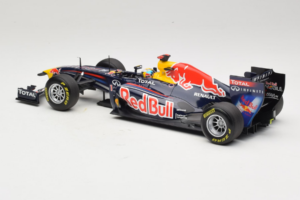 Red Bull RB7 Renault #1 S. Vettel Red Bull Racing World Champion 2011 Minichamps 1:18 110110001 Metalli — kuva 5 / 6