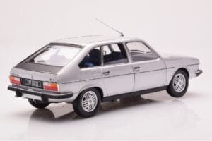 Renault 30 TX Hopea Norev 1:18 185272 Metalli — kuva 3 / 8