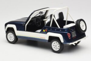 Renault 4L JP4 Sininen Otto 1:18 OT212 Hartsi — kuva 5 / 6