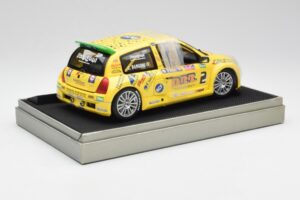 Renault Clio Sport #2 E. Rangoni Renault Clio Trophy Winner 2000 Universal Hobbies 1:18 7711218616 Metalli — kuva 2 / 6