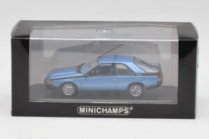 Renault Fuego Sininen Metallic Minichamps 1:43 400113520 Metalli — kuva 4 / 4