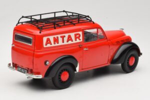 Renault Juvaquatre Utilitaire Punainen Solido 1:18 8424 Metalli — kuva 3 / 8