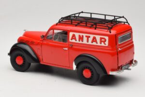 Renault Juvaquatre Utilitaire Punainen Solido 1:18 8424 Metalli — kuva 7 / 8