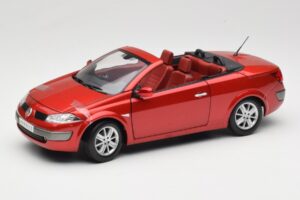 Renault Megane Mk1 CC Punainen Solido 1:18 8152 Metalli