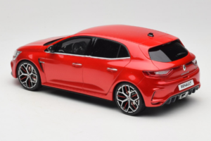Renault Megane R.S. Mk4 Trophy Punainen Otto 1:18 OT751 Hartsi — kuva 5 / 6