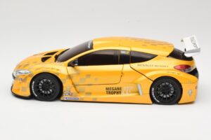 Renault Megane Trophy Showcar Keltainen Eurocup Megane Trophy 2011 Norev 1:18 185109 Metalli — kuva 4 / 8